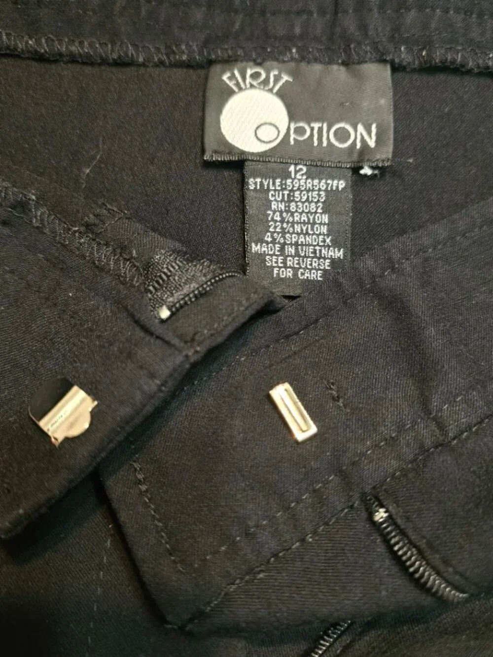 12 First Option studded capri Basic Black Cropped Pants no pockets